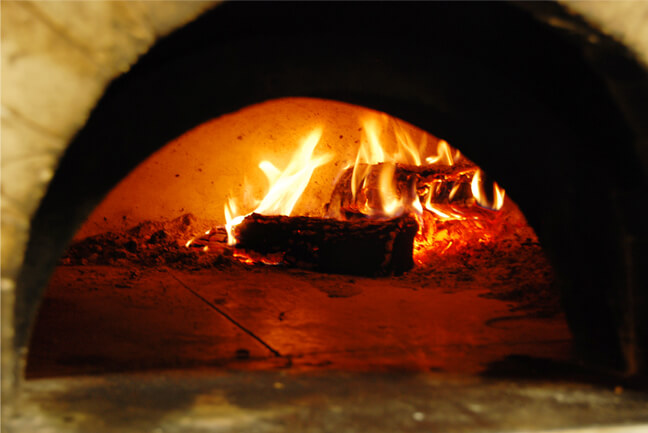石窯の中