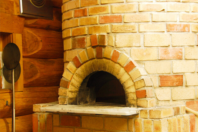 ジブリに出てきそうな石窯